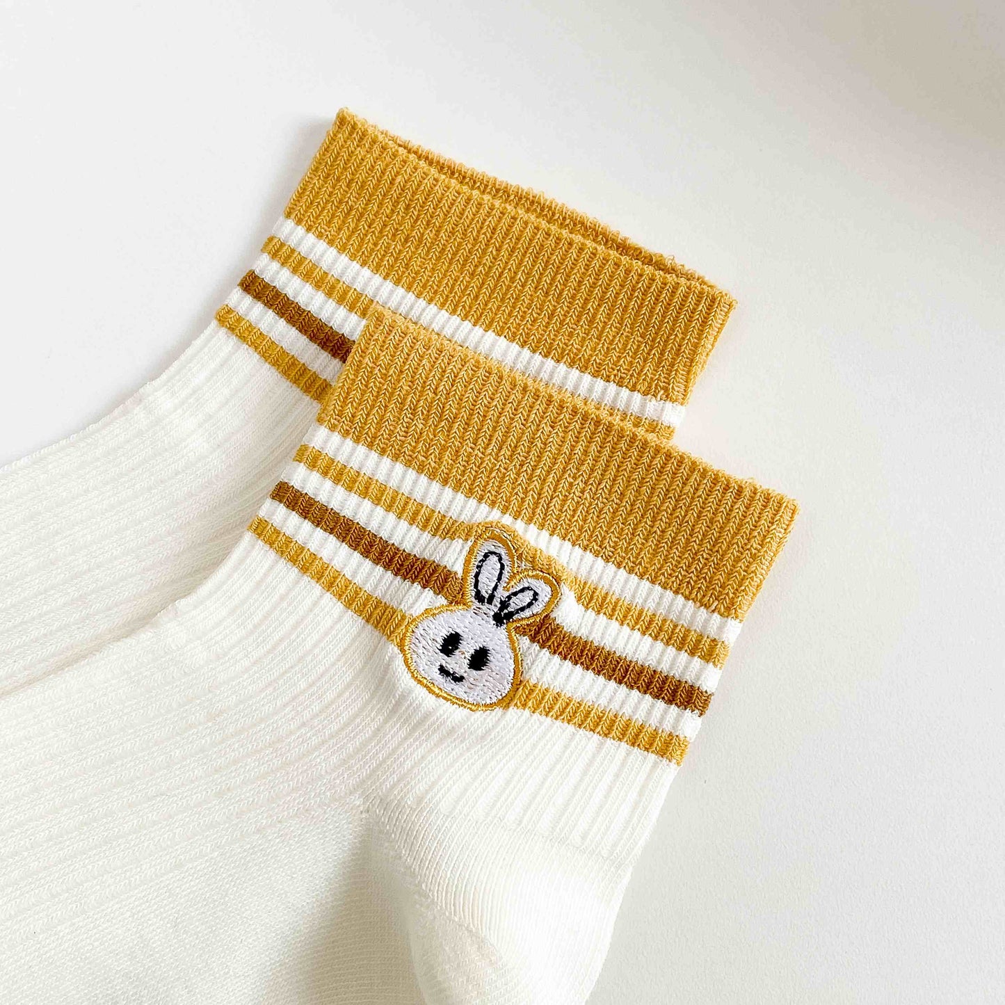 Women's Rabbit Embroidered Ankle Socks