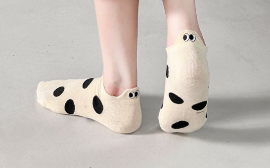 Women’s Cartoon Eye Embroidered No Show Sock