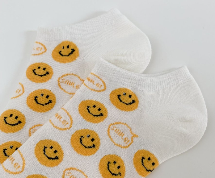 Women’s Smile Face Jacquard No Show Sock
