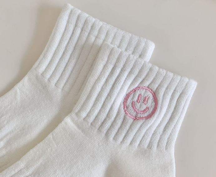 Women’s Embroidered Quarter Sock Arch Support