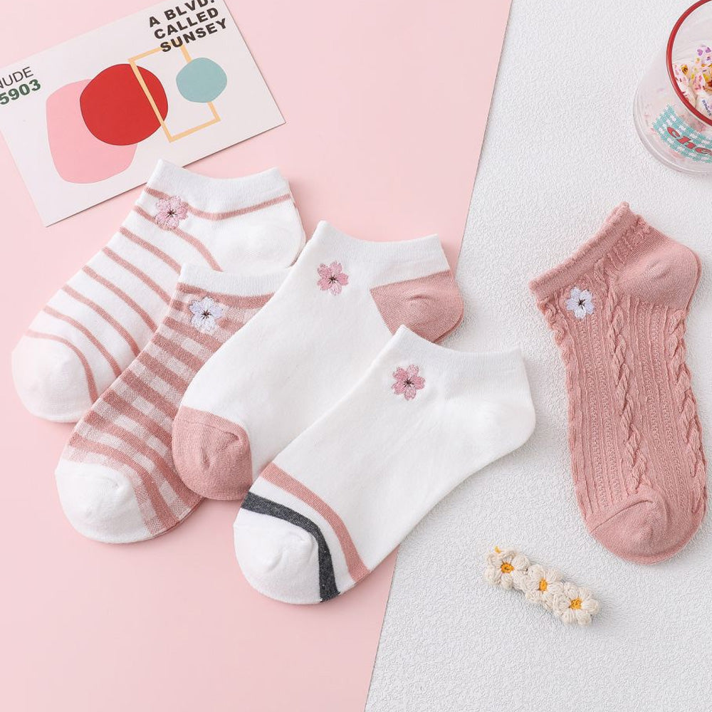 Women’s Cherry Blossoms Embroidered Ankle Sock