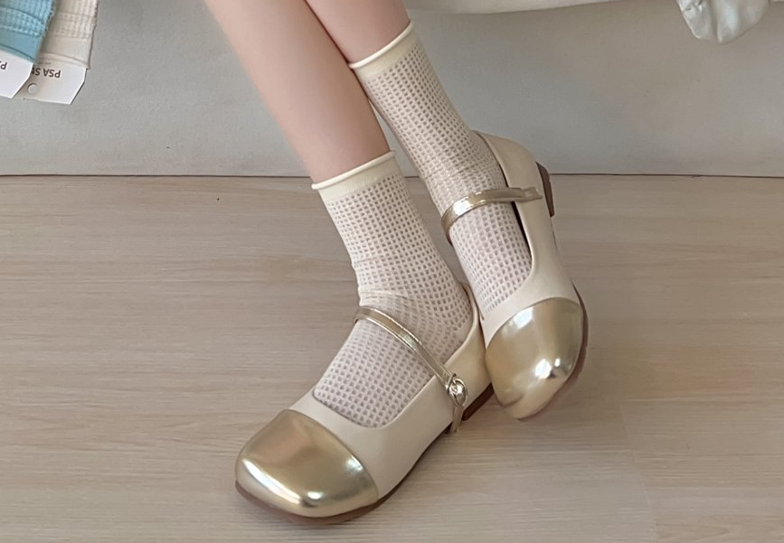 Women’s Quarter Mini Crew Sock Waffle Pattern