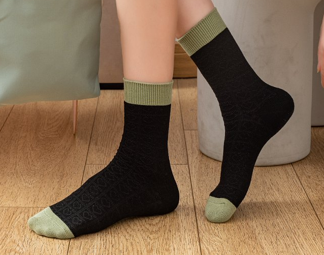 Women’s Quarter Sock Heart Pattern