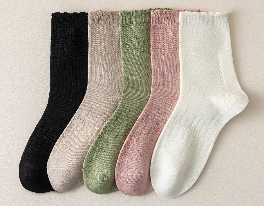 Women’s Ruffle Quarter Sock