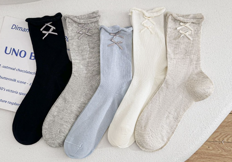 Women’s Crew Sock Bow Design