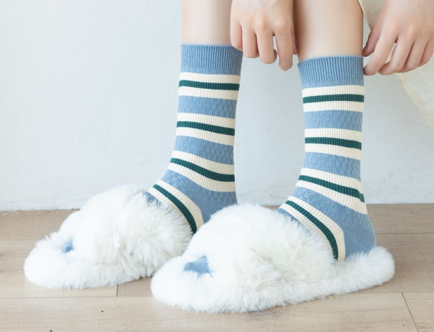 Women’s Quarter Mini Crew Sock(Photo-Series)