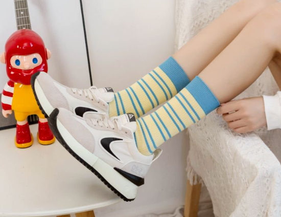 Women’s Stripes Crew Sock