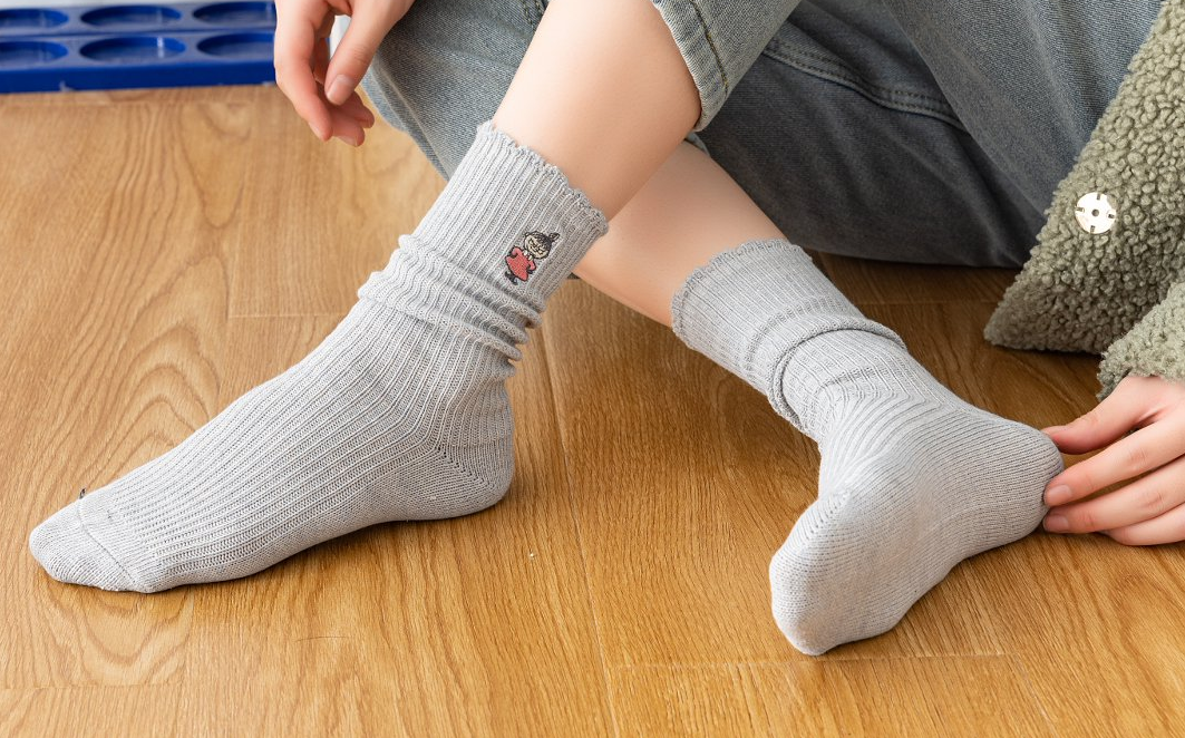 Women’s Ruffle Rib Crew Sock