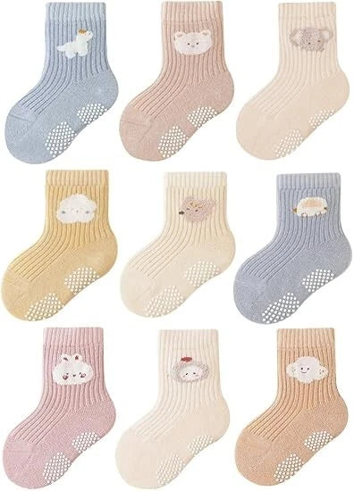 baby socks (series of photos)