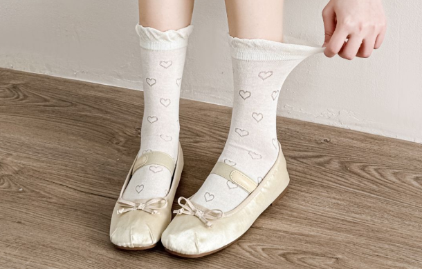Women’s Ruffle Crew Sock Bow Heart Star Patterns