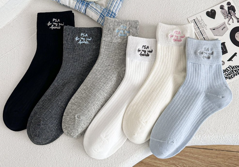 Women’s Embroidered Ankle Sock