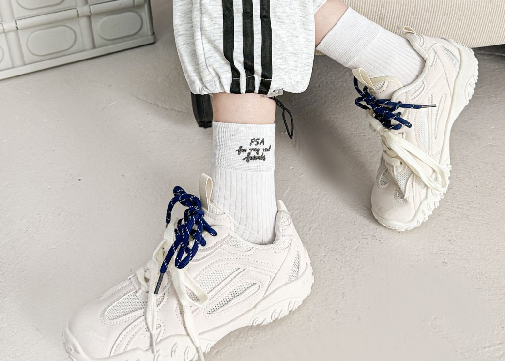 Women’s Embroidered Ankle Sock