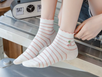 Women's Cherry Embroidered Ankle Sock