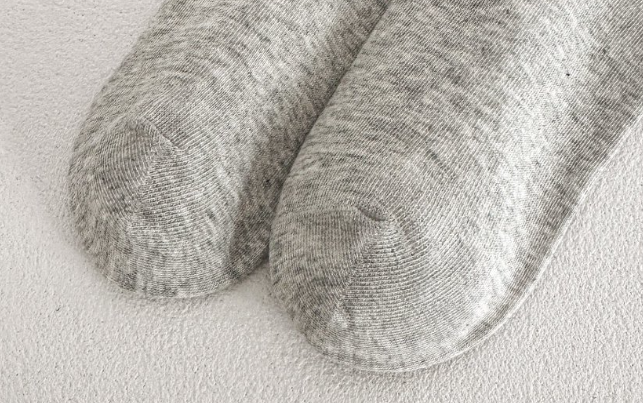 Women’s Heart Embroidered Crew Sock