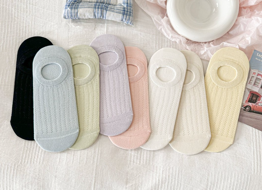 Women’s No Show Sock (Photo-series)